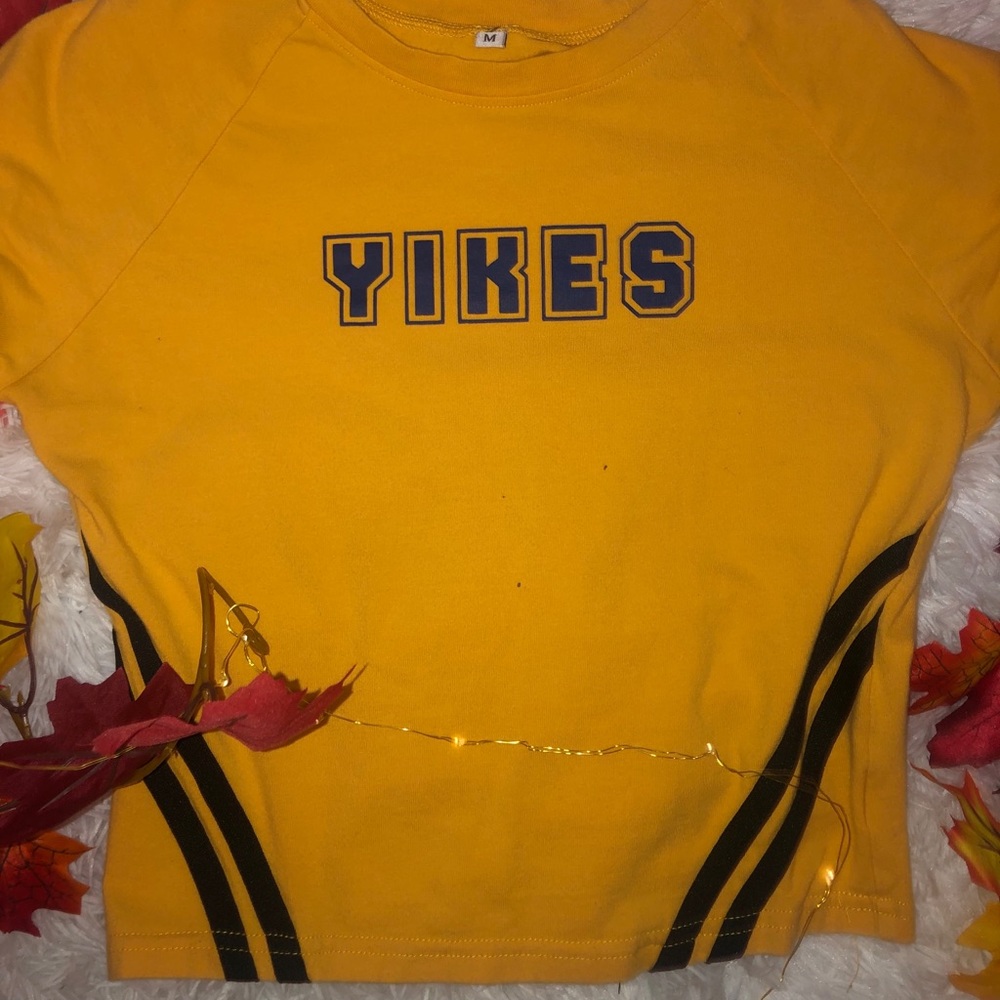 💛⚠️ Yikes Cropped Top⚠️💛